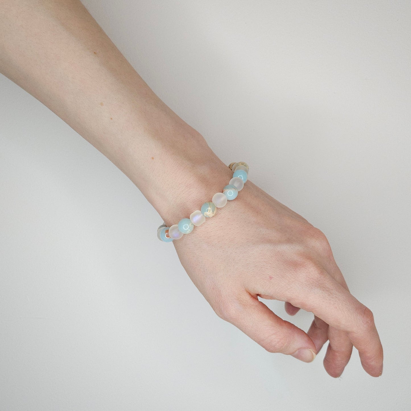 Bransoletka z minerałami naturalnymi