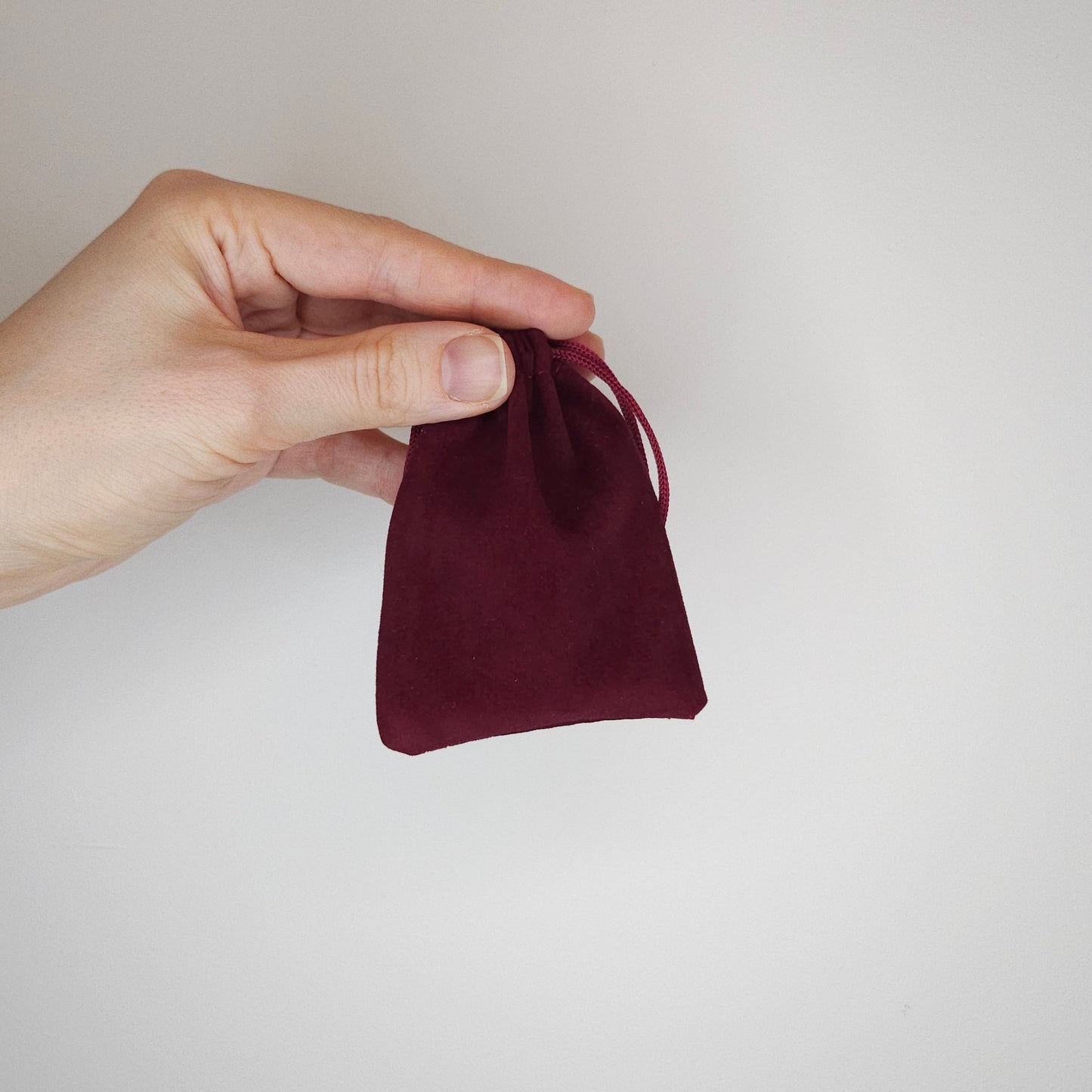 Bransoletka z minerałami naturalnymi